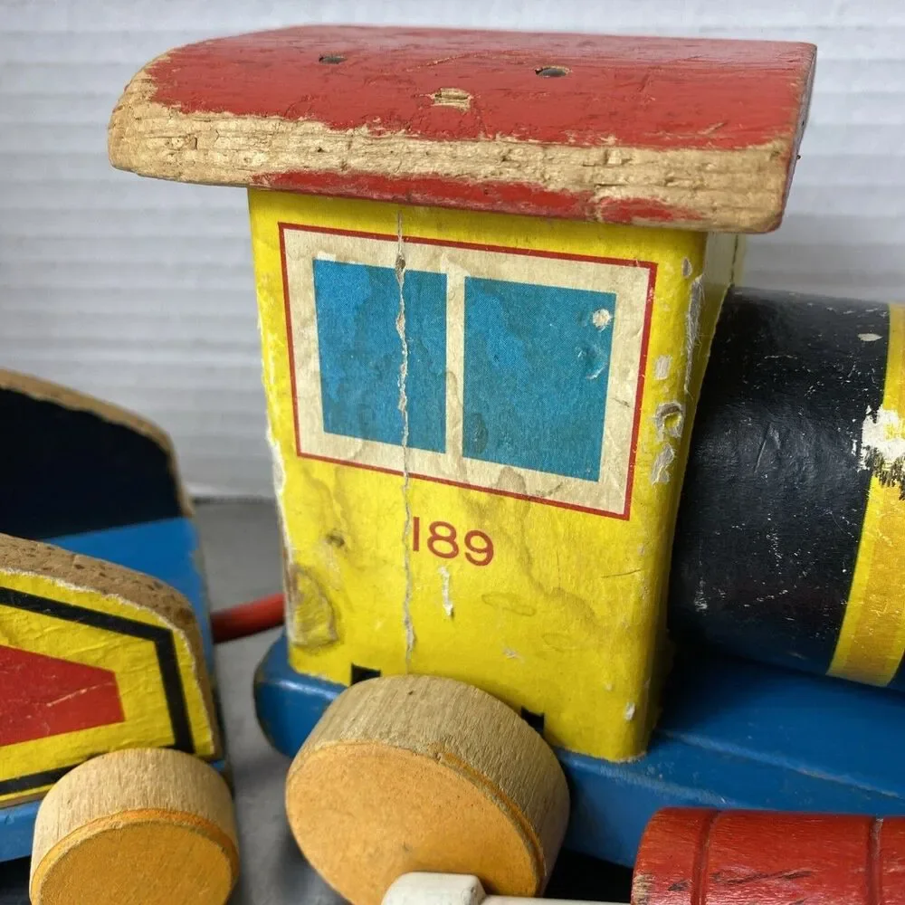 Vintage 1958 Fisher Price Looky Chug Train 189 Wood Pull Toy Wooden Nursery